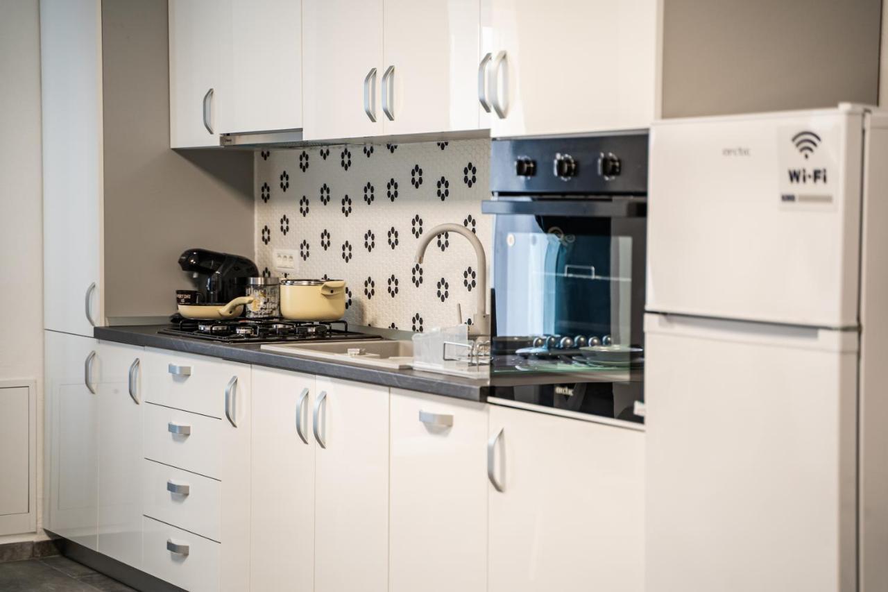 Modern Apartment In Dumbravita Dumbravita  Bagian luar foto